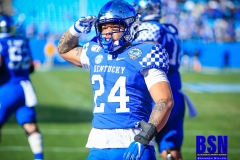 20191231-Rodriquez-Salute-After-TD