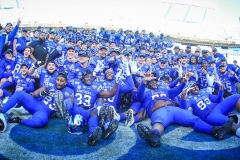 20191231-Team-with-Trophy-Wide