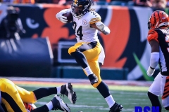 20191124-Snell-Hurdle-Leap