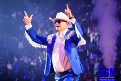 20191011-Mitchell-Guns-Up