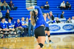 20191108-Brown-serve-behind