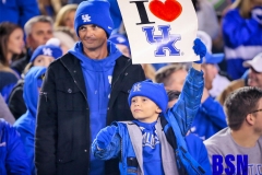 20191012-Kid-with-Sign