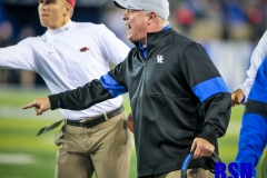 20191012-Stoops-sideline