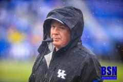 20191130-Stoops-Sidline-Rain-2