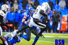 20191130-Troutman-in-Air