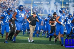 20190914-Stoops-on-to-field
