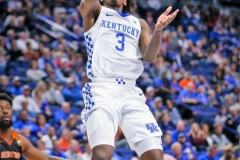 20191027-Maxey-in-Air-to-Rim-2