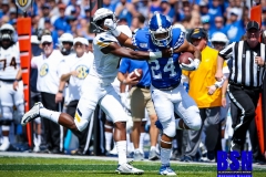 20190831-Rodriguez-Stiff-Arm-2