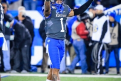 20191109-Bowden-arms-Raised