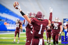 20191206-Hensley-Arms-Up-after-TD
