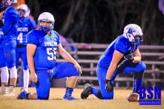 20201127-Herald-Colton-Kneel-for-Play