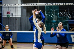wchsvollyeballvslchsvolleyball-13