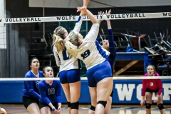 wchsvollyeballvslchsvolleyball-18