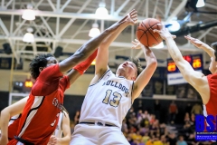 20200131-Pelfrey-Blocked-by-Day-Ball-Loose