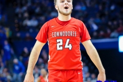 20190307-Back Waive Crowd 2