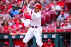 20190703-Votto-Hit-in-1st