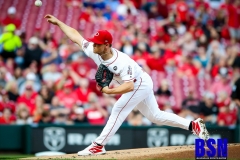 20190503-Gray-Delivery-Side