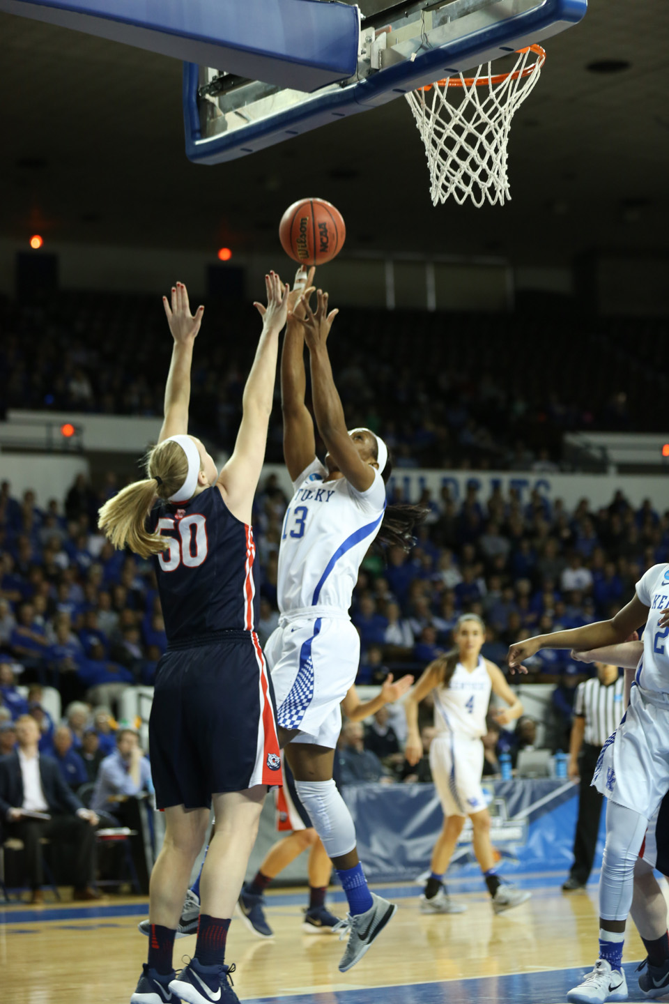 UK defeats Belmont in opening round - Photo by Teresa Fraley