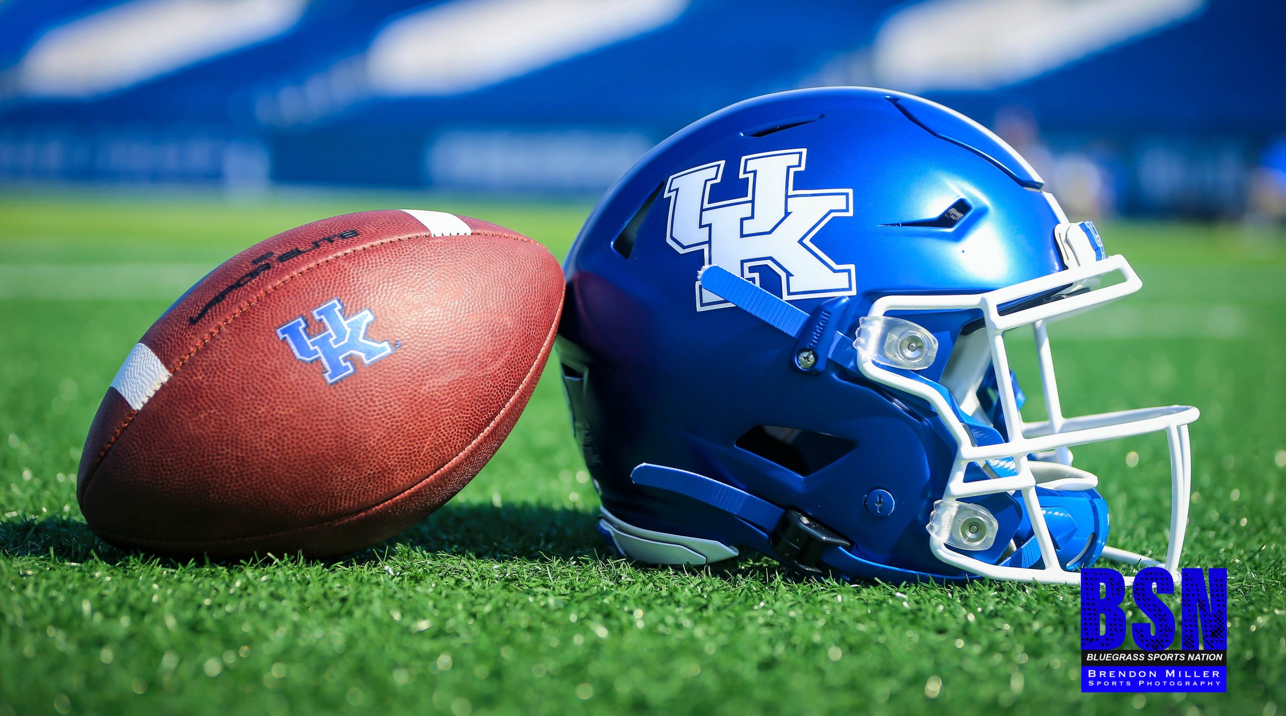 UK Helmet and Ball Ground Level - Photo by Brendon Miller - Bluegrass Sports Nation